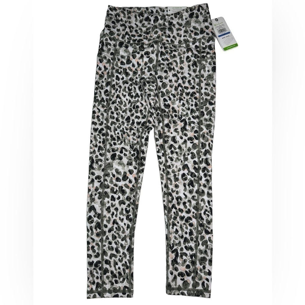 Gaiam NWT, yoga capri pants, leggings in leopard print XS, black and white